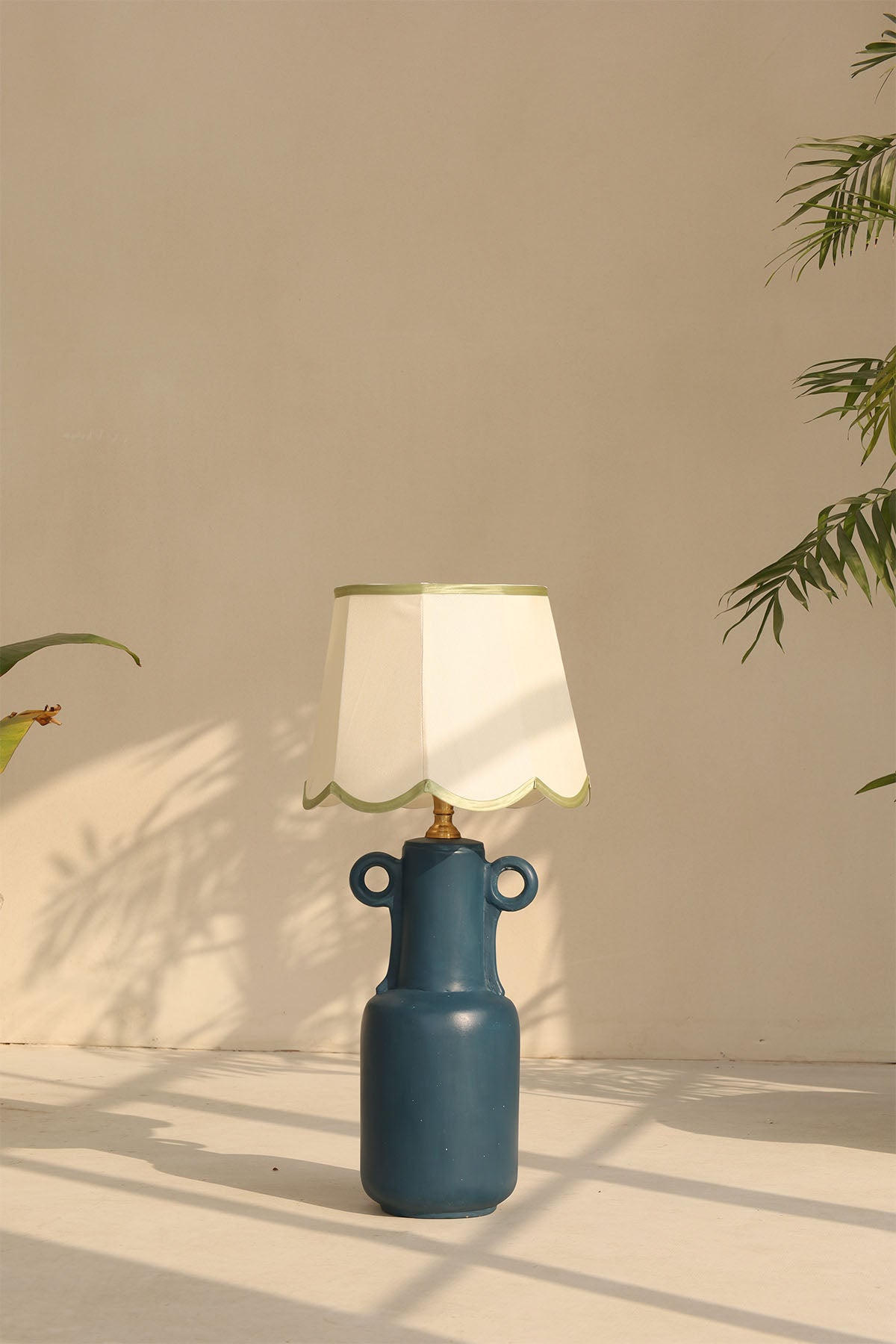 Scalloped Lampshade with green edging