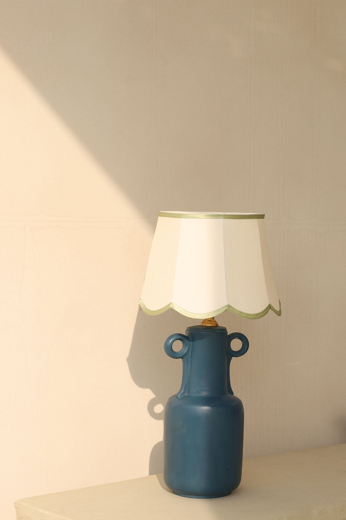 Scalloped Lampshade with green edging